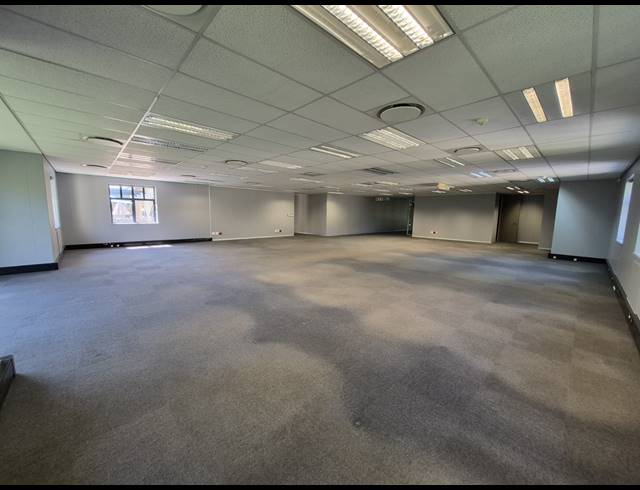 475M² OFFICE TO LET IN SANDTON CENTRAL